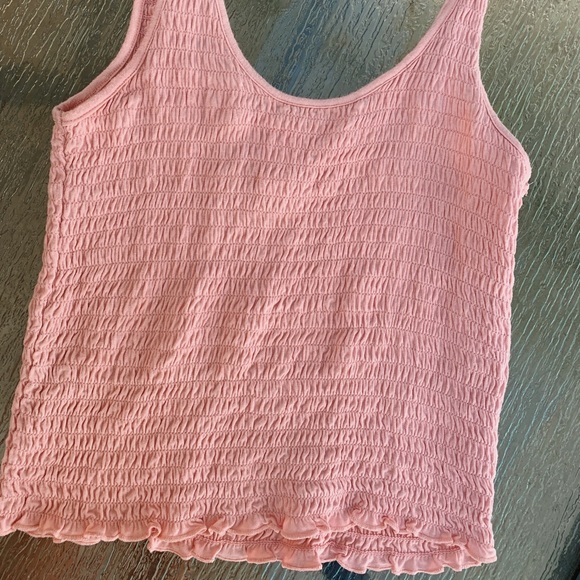 light pink cropped tank - Picture 6 of 7